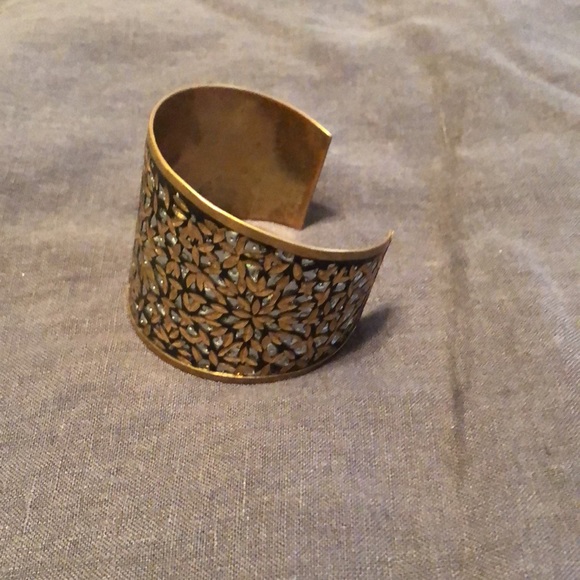 Statement cuff - Picture 3 of 4